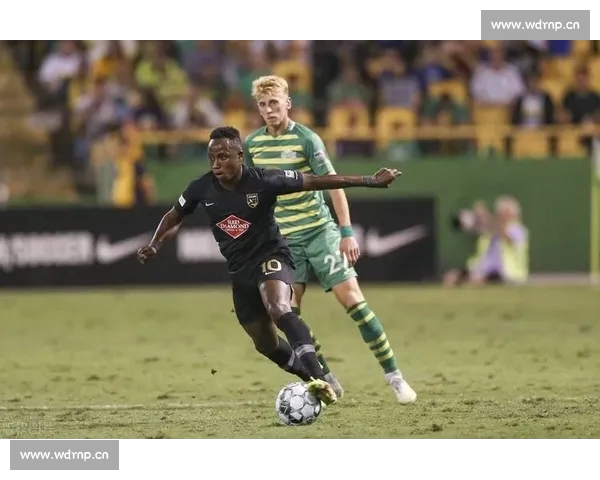 高清足球赛事直播APP下载指南畅享全球赛场精彩即时比分数据分析权威解说 - 副本 - 副本 (47) - 副本 - 副本